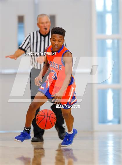 Thumbnail 2 in Booker vs. Hardee (Suncoast Holiday Classic) photogallery.