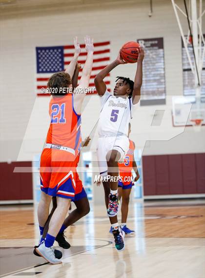 Thumbnail 3 in Booker vs. Hardee (Suncoast Holiday Classic) photogallery.