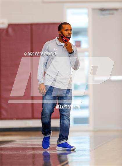 Thumbnail 2 in Booker vs. Hardee (Suncoast Holiday Classic) photogallery.