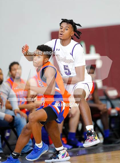 Thumbnail 3 in Booker vs. Hardee (Suncoast Holiday Classic) photogallery.