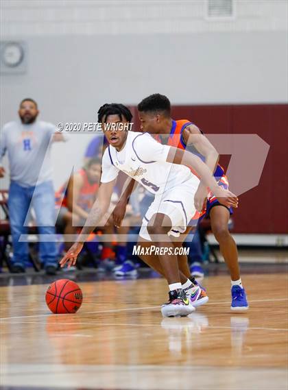 Thumbnail 3 in Booker vs. Hardee (Suncoast Holiday Classic) photogallery.