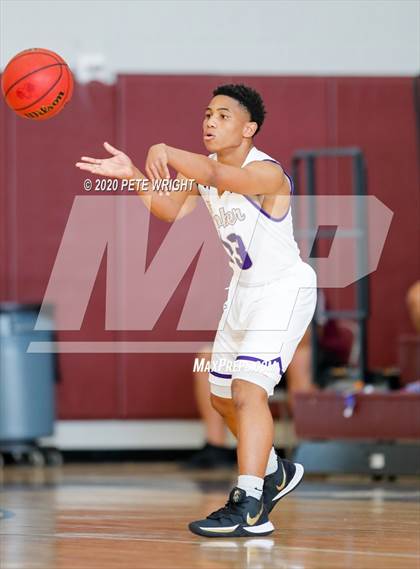 Thumbnail 3 in Booker vs. Hardee (Suncoast Holiday Classic) photogallery.