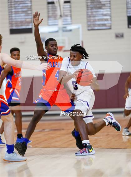 Thumbnail 2 in Booker vs. Hardee (Suncoast Holiday Classic) photogallery.