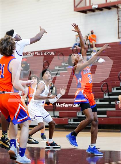 Thumbnail 3 in Booker vs. Hardee (Suncoast Holiday Classic) photogallery.