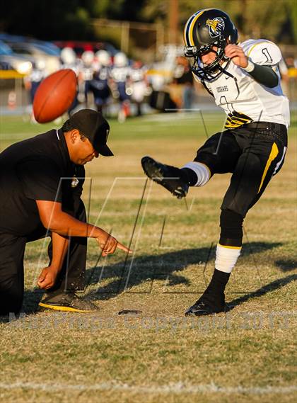 Thumbnail 3 in Ventura @ Camarillo photogallery.