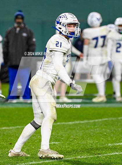 Thumbnail 3 in Stoneham vs. Reading Memorial (High School Football at Fenway Park) photogallery.