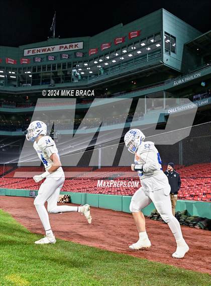 Thumbnail 2 in Stoneham vs. Reading Memorial (High School Football at Fenway Park) photogallery.