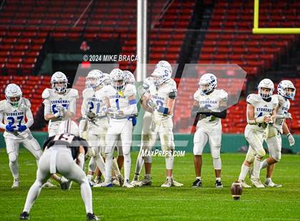 Thumbnail 2 in Stoneham vs. Reading Memorial (High School Football at Fenway Park) photogallery.