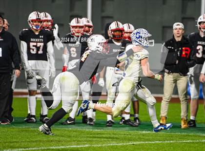 Thumbnail 2 in Stoneham vs. Reading Memorial (High School Football at Fenway Park) photogallery.