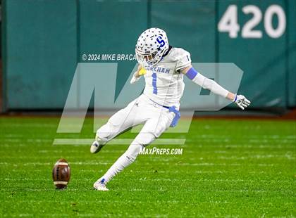 Thumbnail 2 in Stoneham vs. Reading Memorial (High School Football at Fenway Park) photogallery.