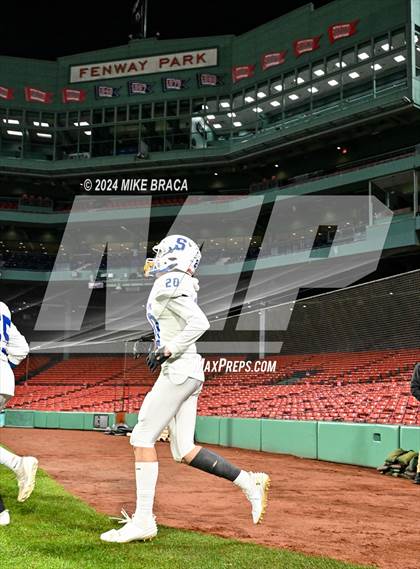 Thumbnail 2 in Stoneham vs. Reading Memorial (High School Football at Fenway Park) photogallery.
