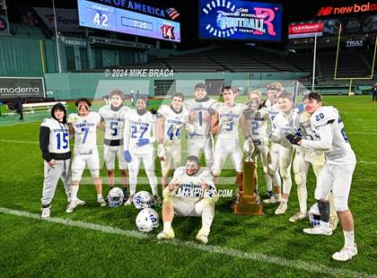 Thumbnail 2 in Stoneham vs. Reading Memorial (High School Football at Fenway Park) photogallery.