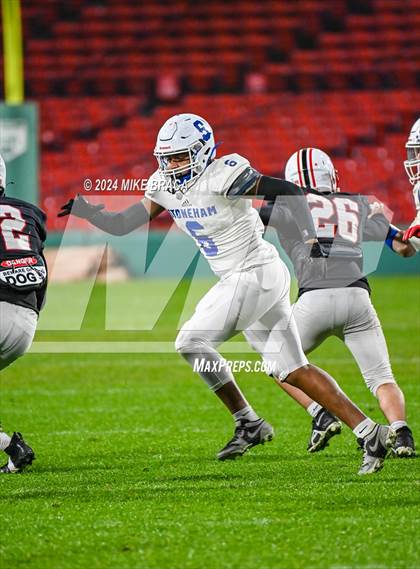 Thumbnail 2 in Stoneham vs. Reading Memorial (High School Football at Fenway Park) photogallery.