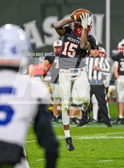 Thumbnail 2 in Stoneham vs. Reading Memorial (High School Football at Fenway Park) photogallery.