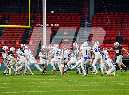 Thumbnail 1 in Stoneham vs. Reading Memorial (High School Football at Fenway Park) photogallery.