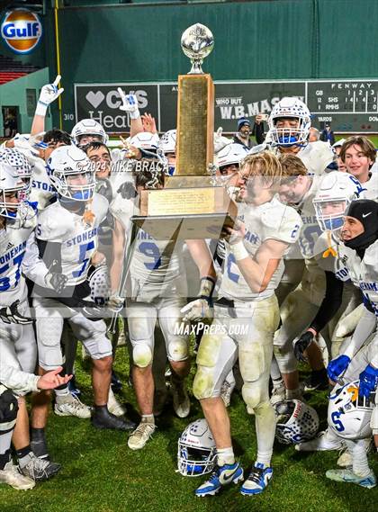 Thumbnail 3 in Stoneham vs. Reading Memorial (High School Football at Fenway Park) photogallery.
