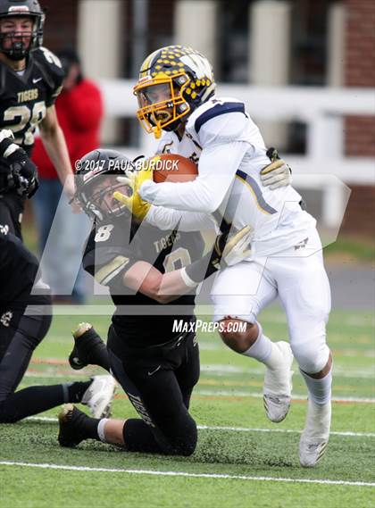 Thumbnail 3 in Southern Columbia vs Wilmington (PIAA 2A Championship) photogallery.