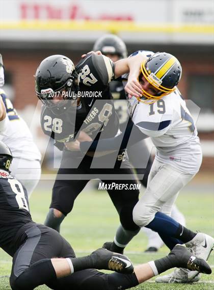 Thumbnail 2 in Southern Columbia vs Wilmington (PIAA 2A Championship) photogallery.