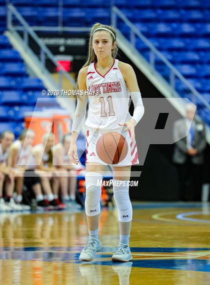 Thumbnail 3 in Glen Rose vs Krum (UIL Class 4A Bi-District) photogallery.
