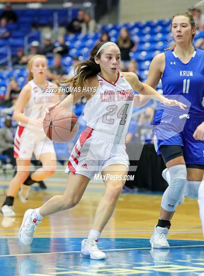 Thumbnail 3 in Glen Rose vs Krum (UIL Class 4A Bi-District) photogallery.