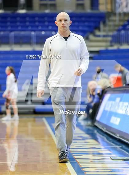 Thumbnail 3 in Glen Rose vs Krum (UIL Class 4A Bi-District) photogallery.