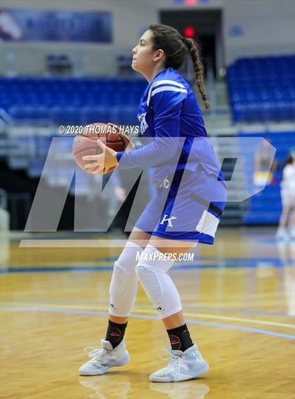 Thumbnail 3 in Glen Rose vs Krum (UIL Class 4A Bi-District) photogallery.
