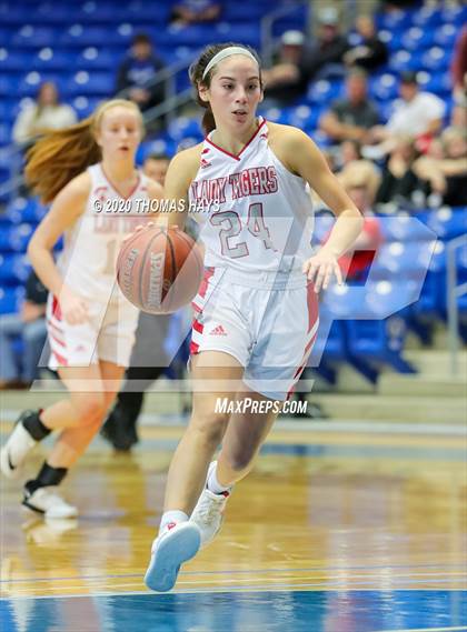 Thumbnail 2 in Glen Rose vs Krum (UIL Class 4A Bi-District) photogallery.