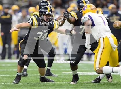 Thumbnail 2 in Edna Karr vs. Neville (LHSAA Class 4A Final)  photogallery.