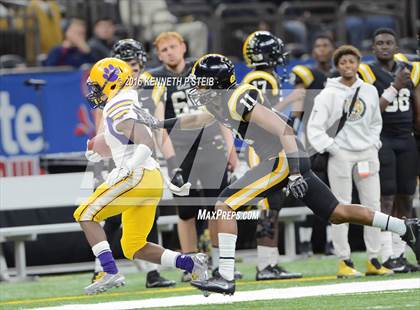 Thumbnail 1 in Edna Karr vs. Neville (LHSAA Class 4A Final)  photogallery.