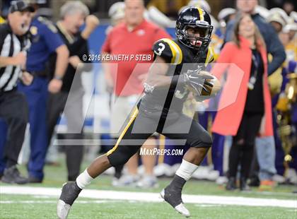 Thumbnail 3 in Edna Karr vs. Neville (LHSAA Class 4A Final)  photogallery.