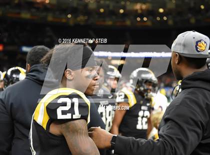 Thumbnail 2 in Edna Karr vs. Neville (LHSAA Class 4A Final)  photogallery.