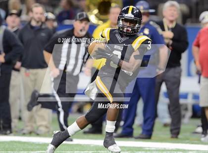 Thumbnail 2 in Edna Karr vs. Neville (LHSAA Class 4A Final)  photogallery.