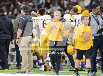 Thumbnail 1 in Edna Karr vs. Neville (LHSAA Class 4A Final)  photogallery.