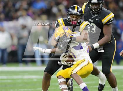 Thumbnail 1 in Edna Karr vs. Neville (LHSAA Class 4A Final)  photogallery.