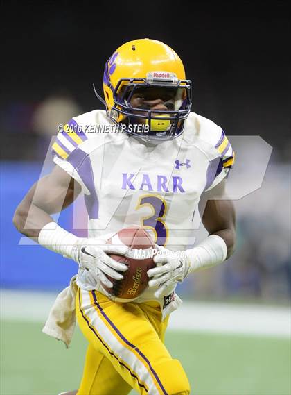 Thumbnail 2 in Edna Karr vs. Neville (LHSAA Class 4A Final)  photogallery.