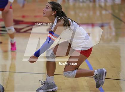 Thumbnail 2 in Grand Saline vs Sabine photogallery.