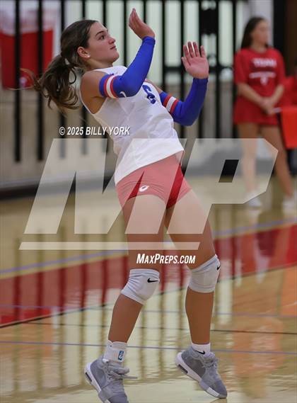 Thumbnail 3 in Grand Saline vs Sabine photogallery.