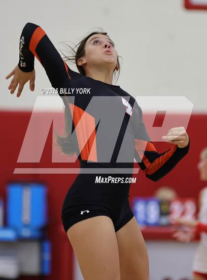 Thumbnail 2 in Grand Saline vs Sabine photogallery.
