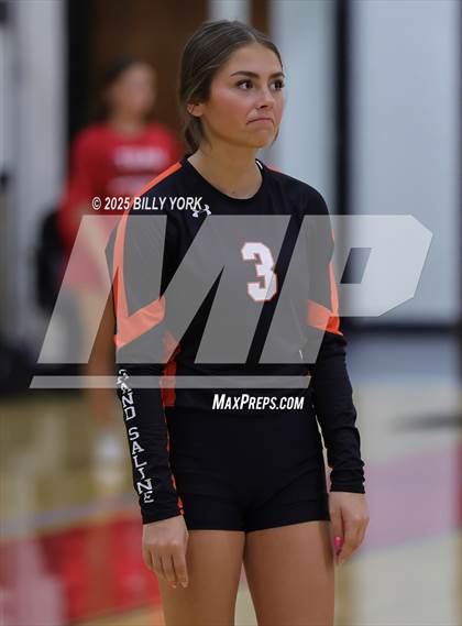 Thumbnail 3 in Grand Saline vs Sabine photogallery.