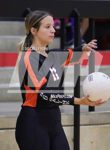 Thumbnail 3 in Grand Saline vs Sabine photogallery.