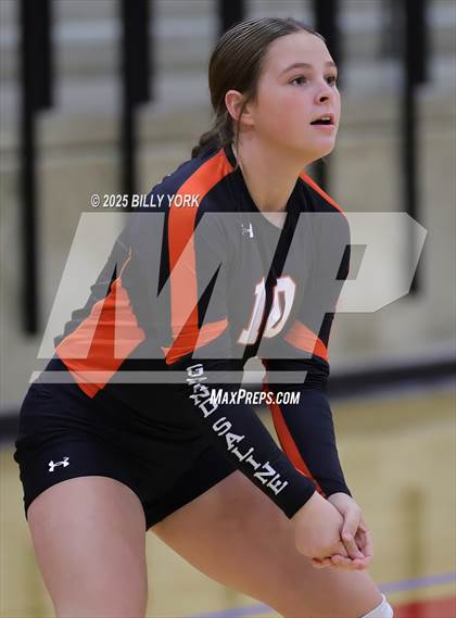 Thumbnail 1 in Grand Saline vs Sabine photogallery.
