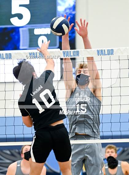Thumbnail 3 in Highlands Ranch @ Valor Christian photogallery.