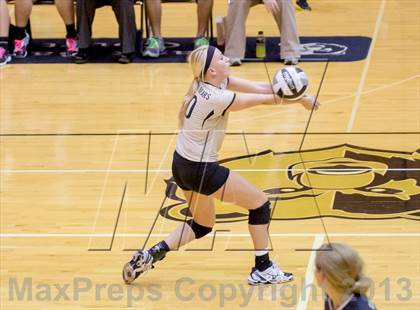 Thumbnail 3 in Warren Central @ Shelbyville photogallery.