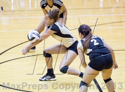 Thumbnail 3 in Warren Central @ Shelbyville photogallery.