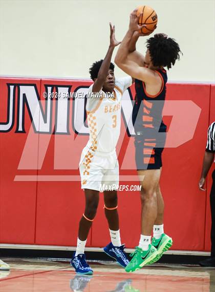 Thumbnail 3 in Roosevelt vs Poly (Take Flight Challenge) photogallery.