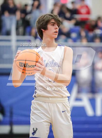 Thumbnail 3 in Deer Creek vs. Edmond Santa Fe photogallery.