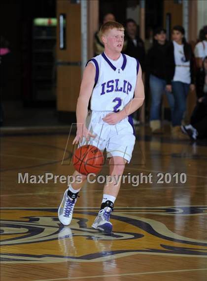 Thumbnail 1 in Huntington @ Islip photogallery.