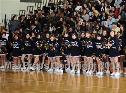 Thumbnail 3 in Huntington @ Islip photogallery.
