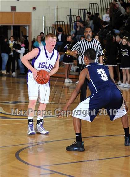 Thumbnail 3 in Huntington @ Islip photogallery.