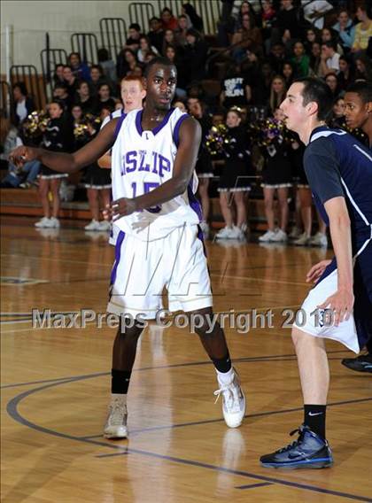 Thumbnail 2 in Huntington @ Islip photogallery.